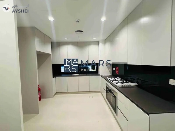 Luxury 4 bedroom townhome for rent corner unit with majlis in Robinia just in 190k
