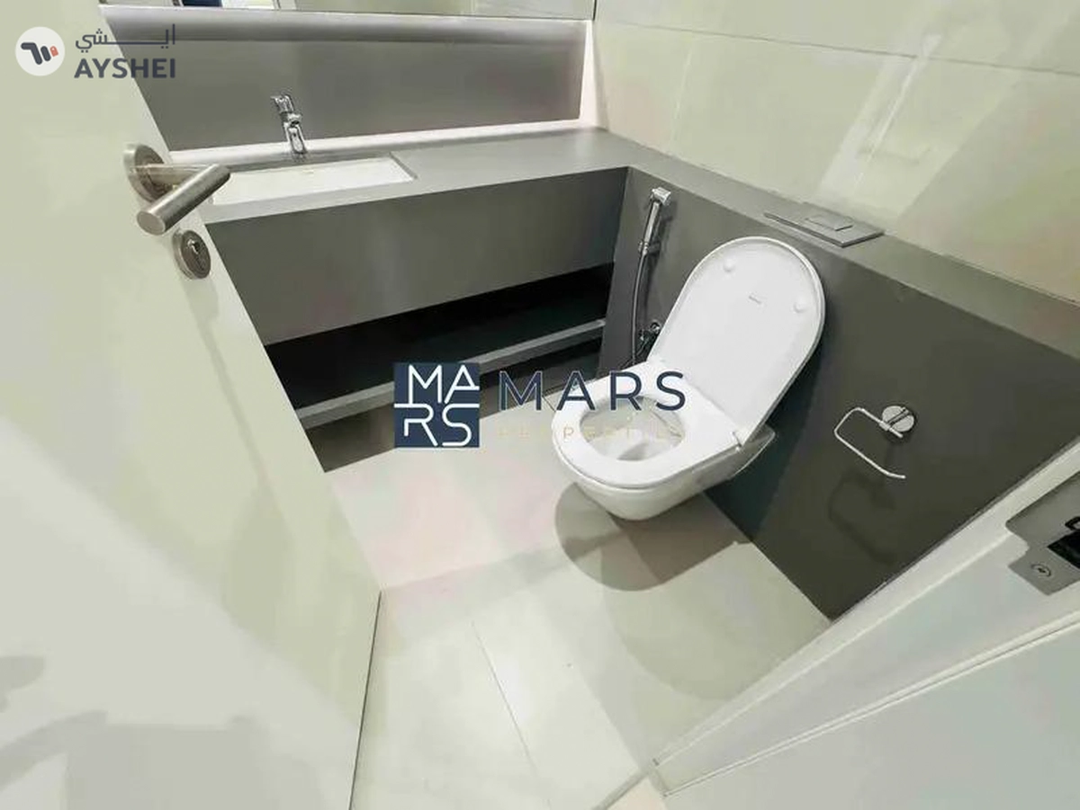 Luxury 4 bedroom townhome for rent corner unit with majlis in Robinia just in 190k-3-3
