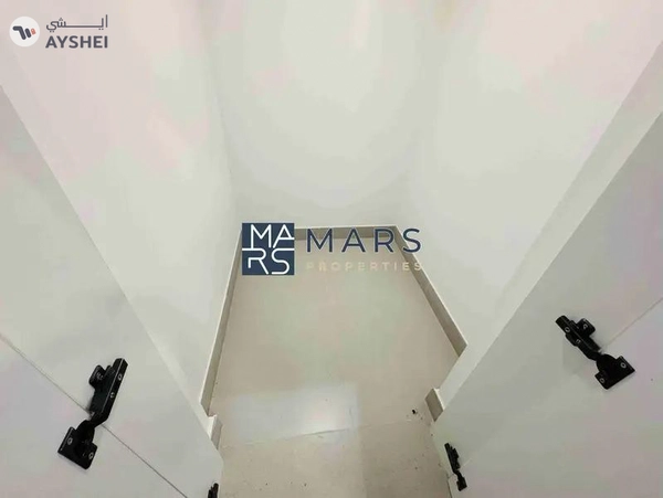 Luxury 4 bedroom townhome for rent corner unit with majlis in Robinia just in 190k
