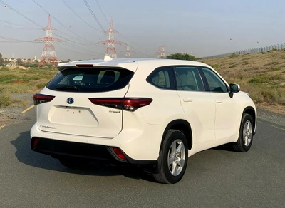 Toyota Highlander LE-1