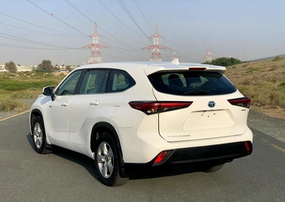Toyota Highlander LE-11