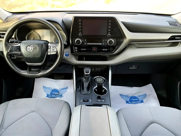 Toyota Highlander LE
