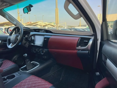 2025 Toyota Hilux Double Cab - GCC Specs - Brand New! Ref#902-10