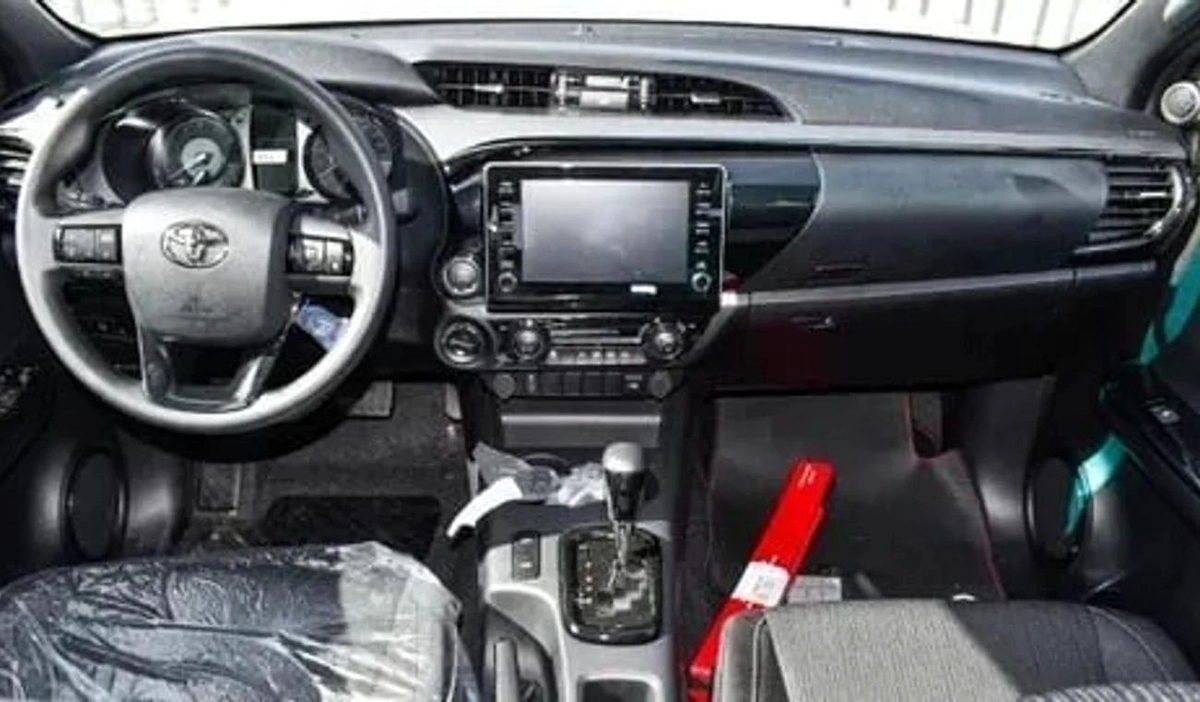 Toyota Hilux Adventure 4.0L-2-2