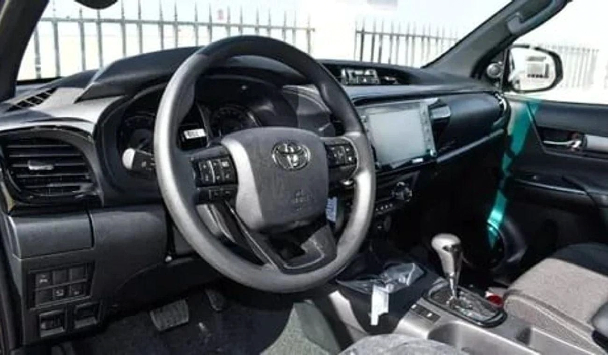 Toyota Hilux Adventure 4.0L-8-8