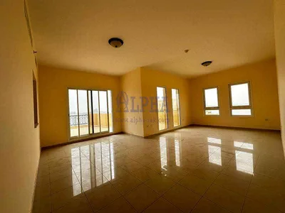 SPACIOUS 2BR | PARTIAL BEACH VIEW |HUGE BALCONY-3