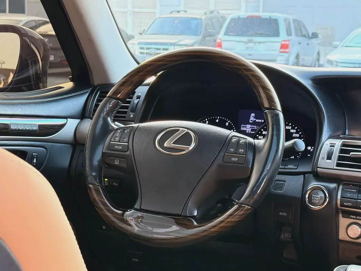 2016 Lexus LS 460 Ultra Luxury - American Specs - Excellent Condition-13-13