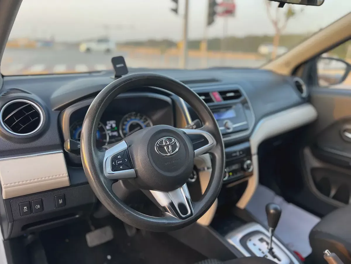 Toyota Rush 2022 _GCC Specs _Monthly Installment 860aed-4-4