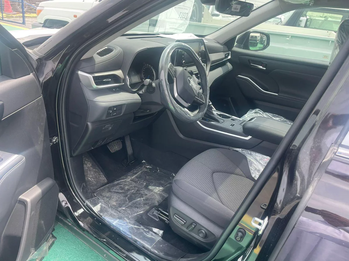 New 2023 Toyota Highlander-10-10