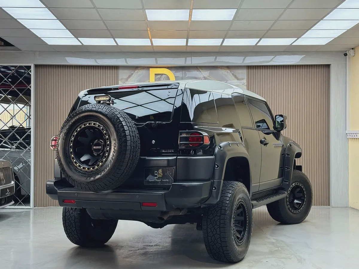 Toyota FJ Cruiser TRD 2022 GCC Spec-2-2