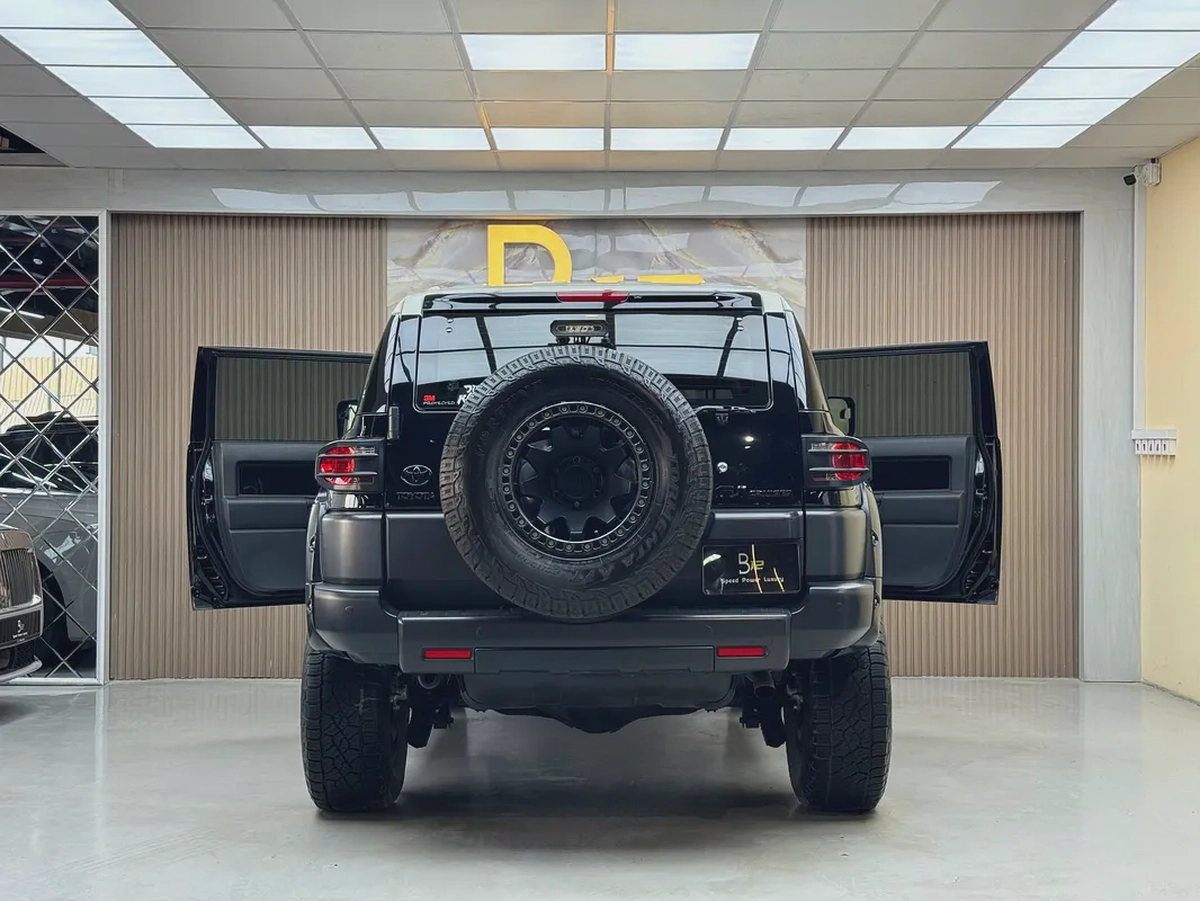 Toyota FJ Cruiser TRD 2022 GCC Spec-3-3