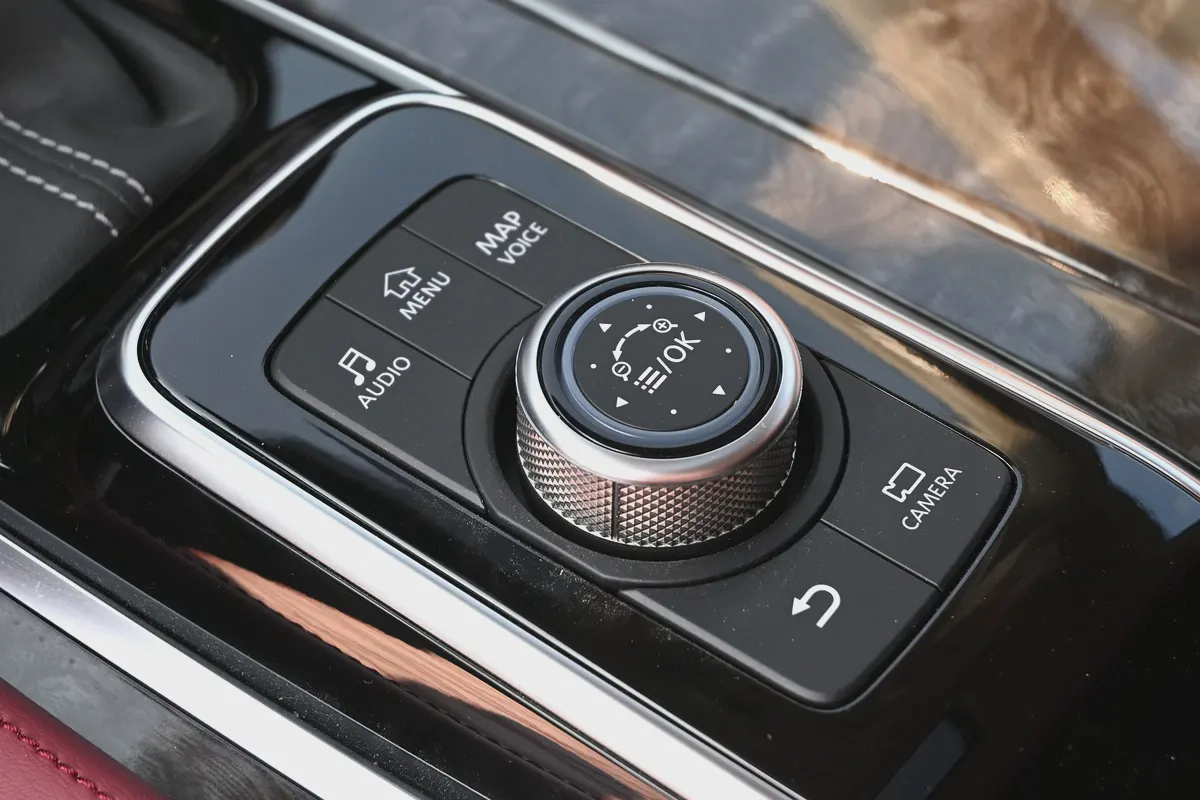 2024 Nissan Patrol SE Platinum City - GCC Specs - Brand New-7-7