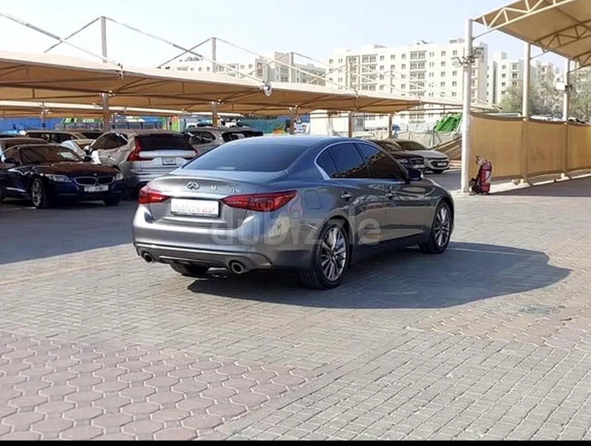 Infiniti Q50 Sedan