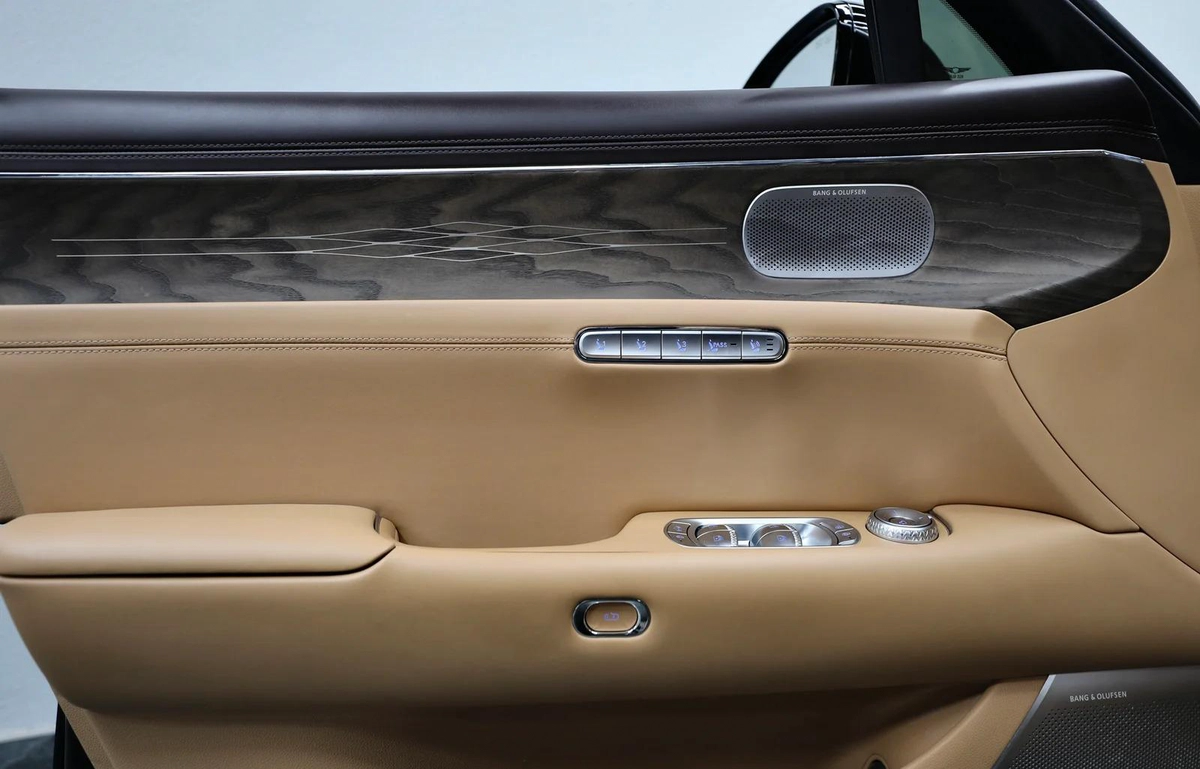 GCC | G90 | 2,900 AED Monthly | Free Insurance + Registration | Under Warranty Till 2027-5-5