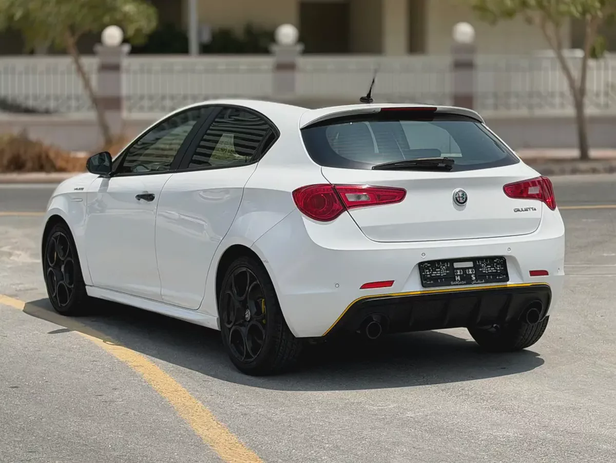 2021 Alfa Romeo Giulietta | GCC Specs | Pristine Condition-14-14