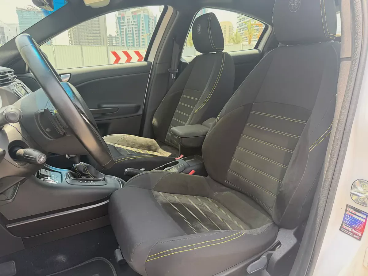 2021 Alfa Romeo Giulietta | GCC Specs | Pristine Condition-8-8