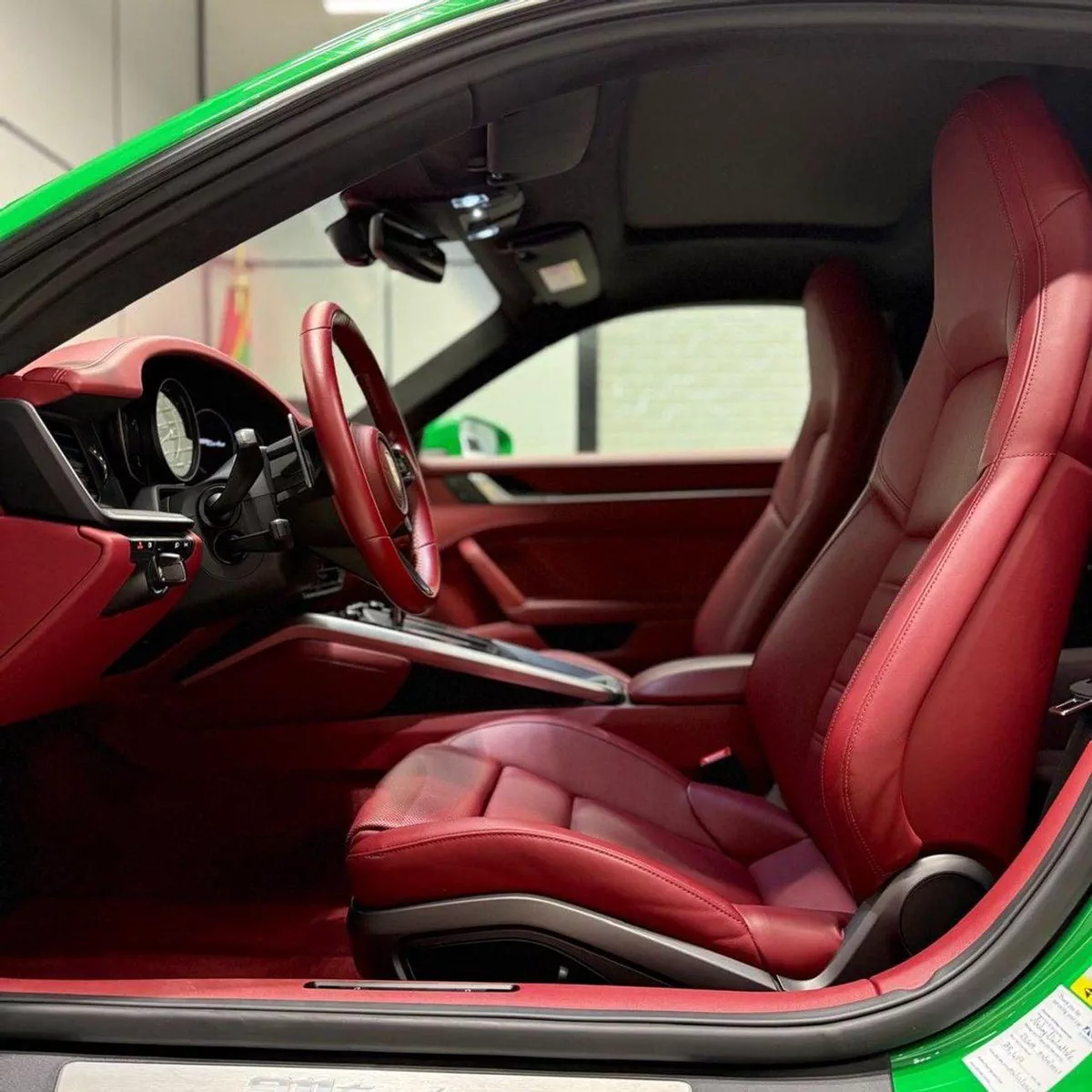 Porsche 911 TURBO Porsche 911 Turbo 2023 GCC specs-6-0