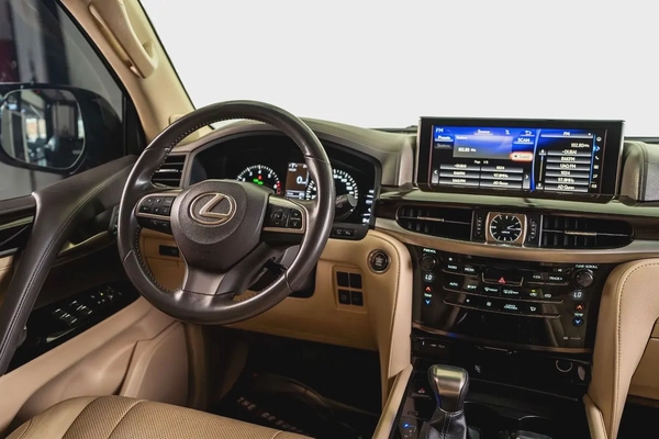 Lexus LX570-GCC-1 Owner-7 Seats-Al Futtaim Full Service History-Pearl Black Exterior Color