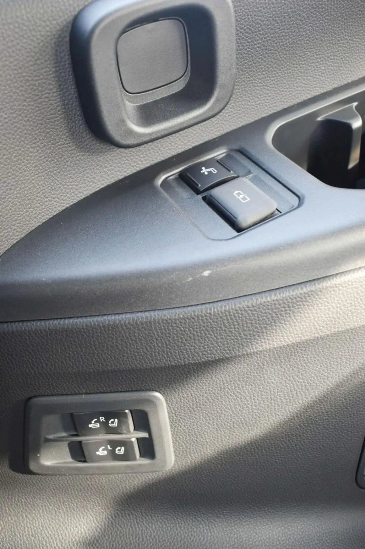 Toyota Land Cruiser LAND cruiser 3.5T VXR Hybrid-14-0
