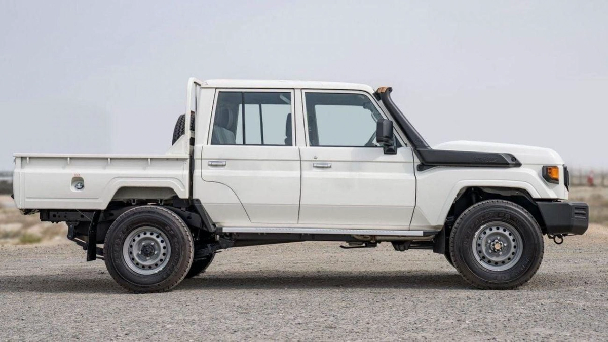 Toyota Land Cruiser Pick Up Toyota Land Cruiser Pick-up DC 4.2L Diesel MT 2024-2-0