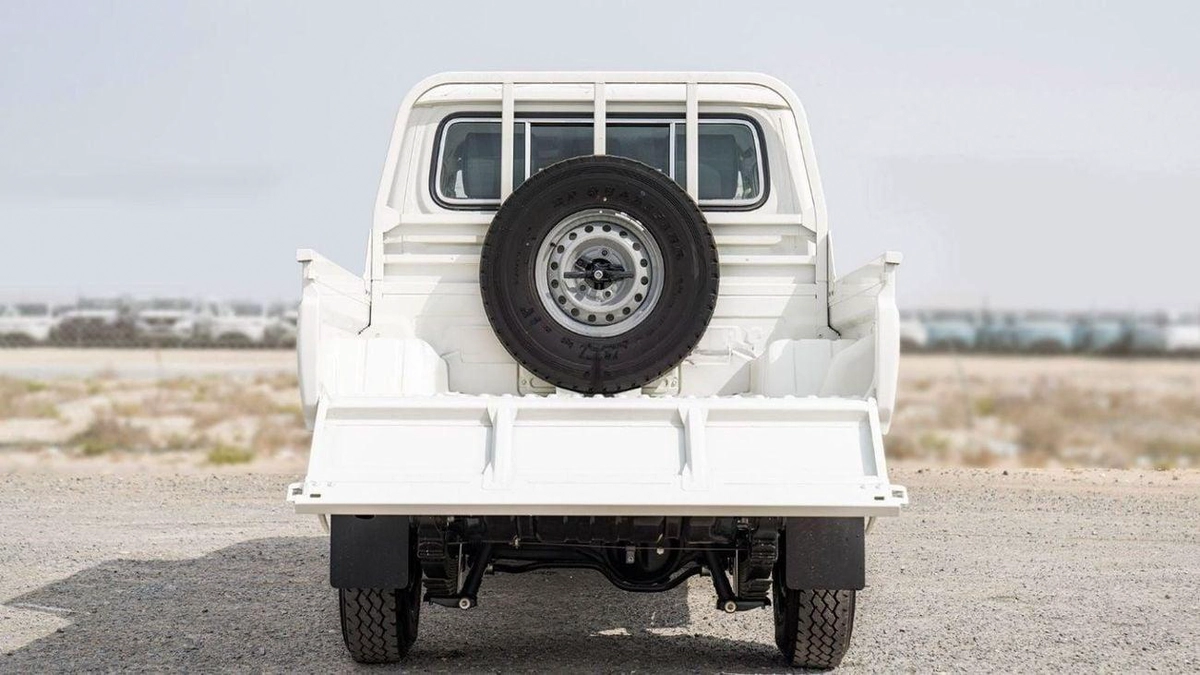 Toyota Land Cruiser Pick Up Toyota Land Cruiser Pick-up DC 4.2L Diesel MT 2024-5-0