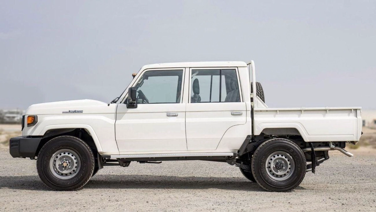 Toyota Land Cruiser Pick Up Toyota Land Cruiser Pick-up DC 4.2L Diesel MT 2024-7-0
