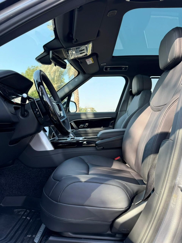RANGE ROVER VOGUE SE P360 | BRAND NEW | 5 YEARS WARRANTY AND SERVICE CONTRACT WITH AGENCY