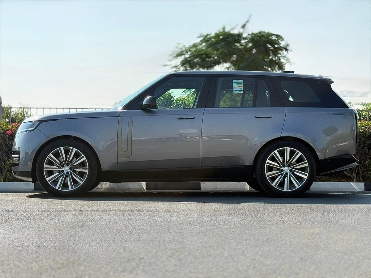 RANGE ROVER VOGUE SE P360 | BRAND NEW | 5 YEARS WARRANTY AND SERVICE CONTRACT WITH AGENCY-12-12
