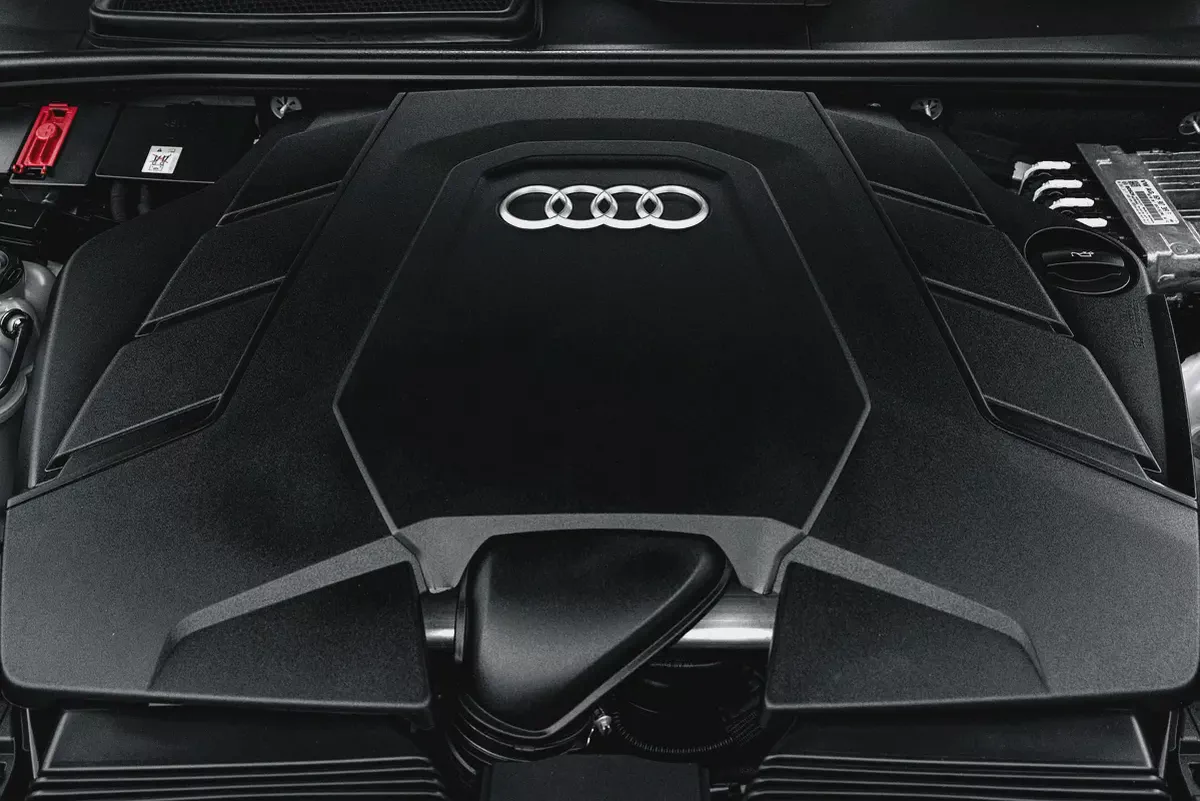 5,484 P.M | 0% Downpayment | Q8 55 TFSI QUATTRO | AUDI W-13-13