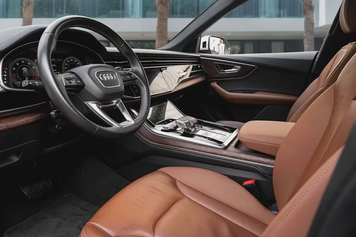 5,484 P.M | 0% Downpayment | Q8 55 TFSI QUATTRO | AUDI W-8-8
