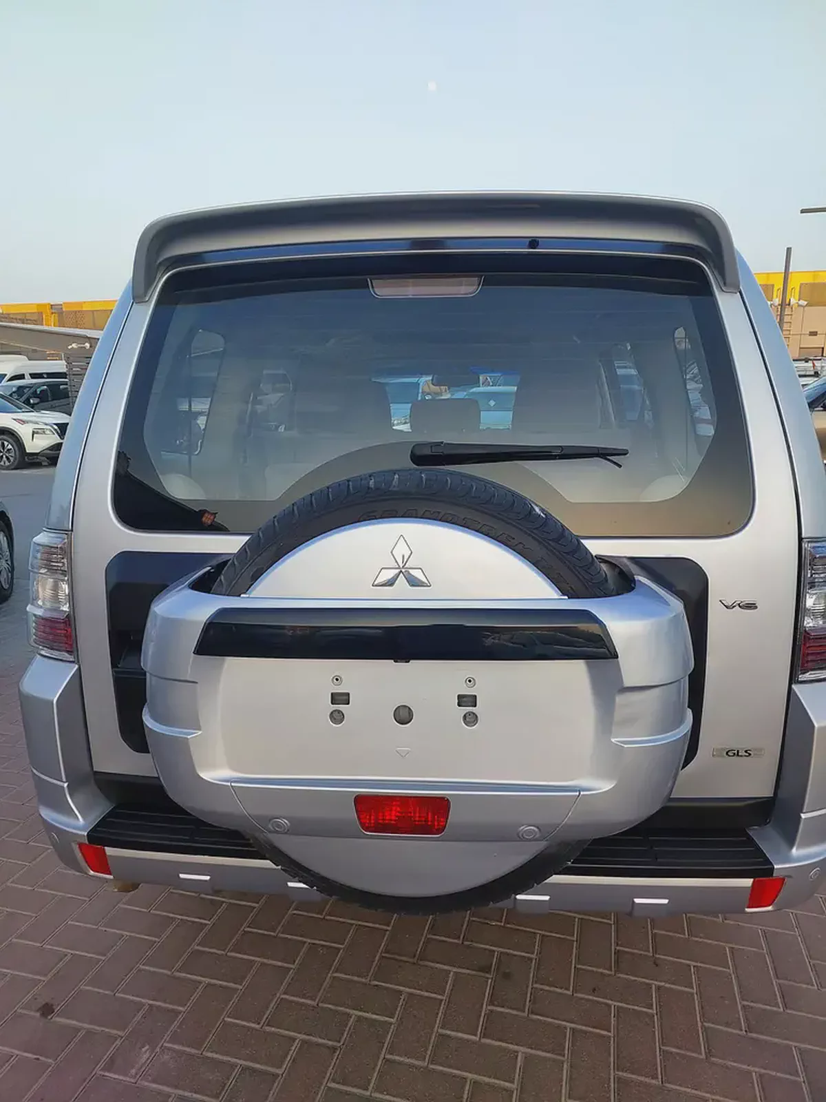 Mitsubishi Pajero GLS 2013 - GCC Specs - Well Maintained-6-6