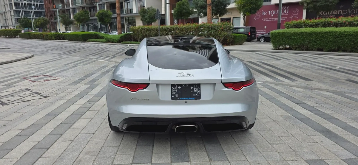 2019 Jaguar F Type  R Dynamic-Full option-Excellent Condition-Full Service History-6-6