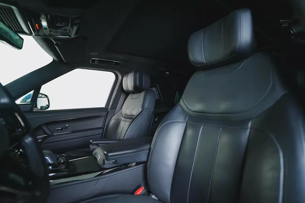 Range Rover Sport P530 Autobiography-Luxury SUV-Rear Seat Entertainment-16-16