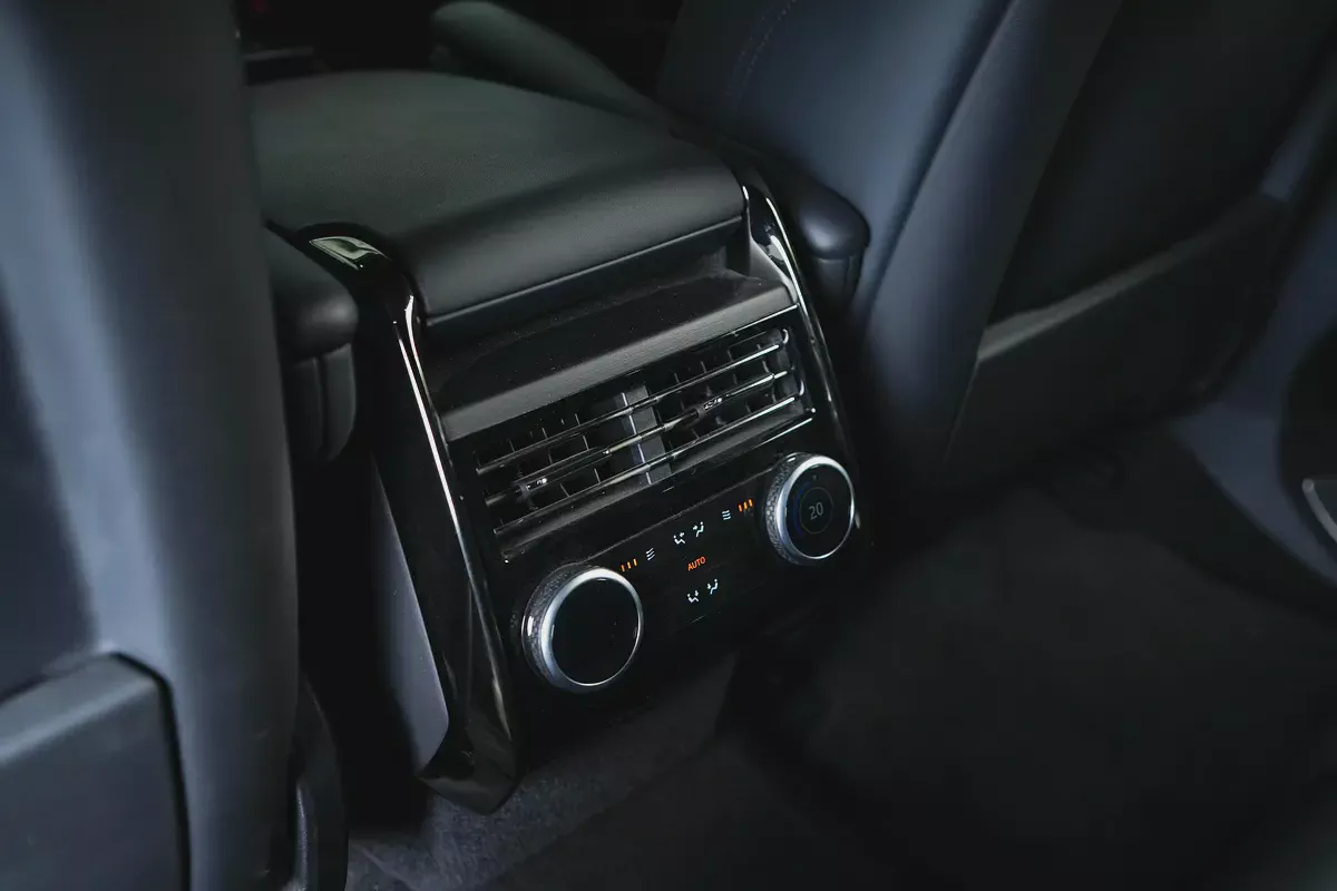Range Rover Sport P530 Autobiography-Luxury SUV-Rear Seat Entertainment-18-18