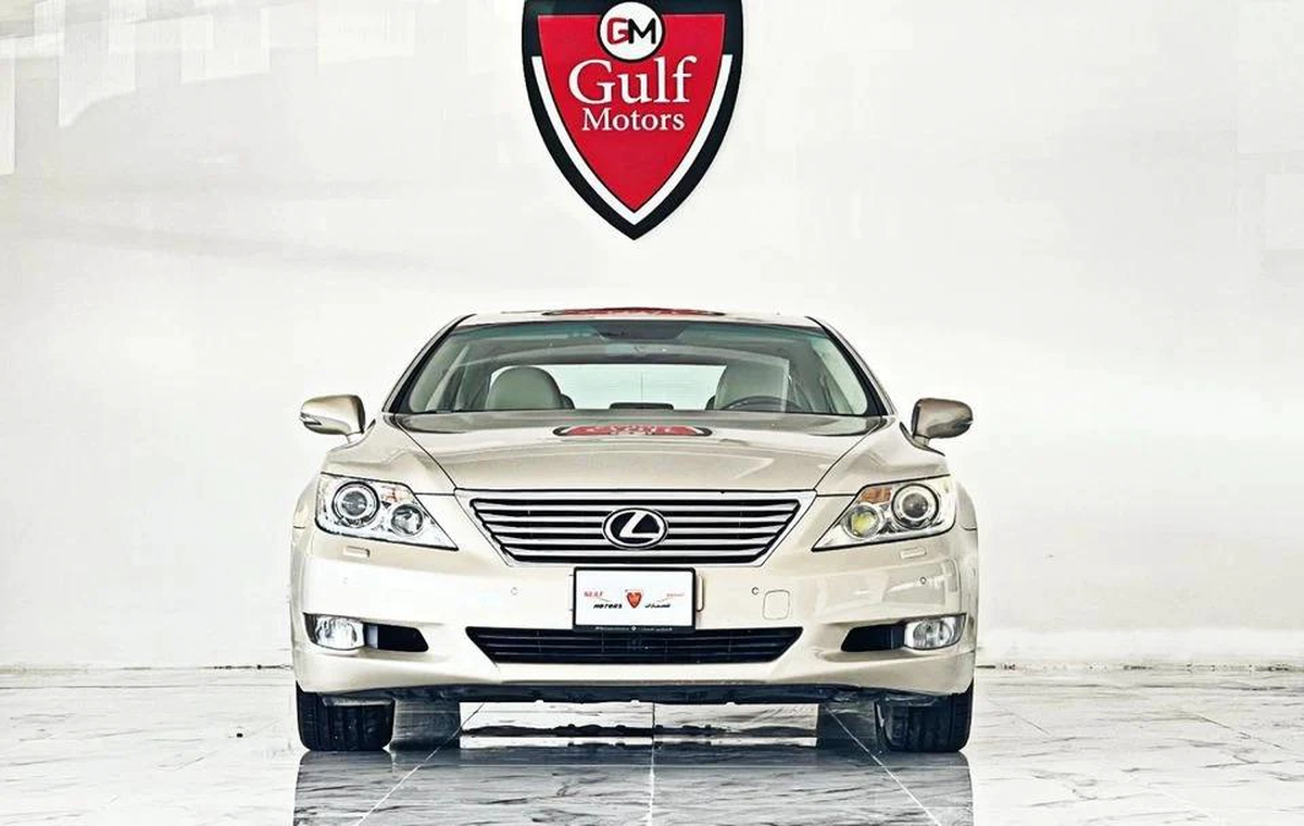 Lexus LS460 V8 4.6L-8CYL FULL OPTION-EXCELLENT CONDITION-ACCIDENT FREE - AED 39,000-3-3