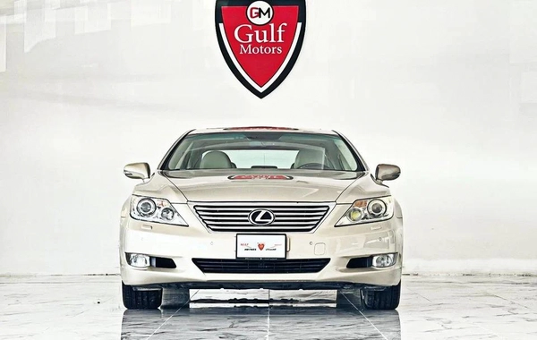 Lexus LS460 V8 4.6L-8CYL FULL OPTION-EXCELLENT CONDITION-ACCIDENT FREE - AED 39,000