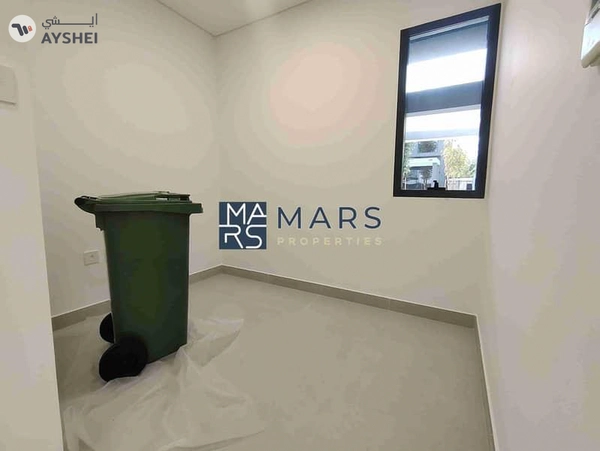 "Stunning 4-Bedroom Middle Unit Townhouse in Masaar – For rent