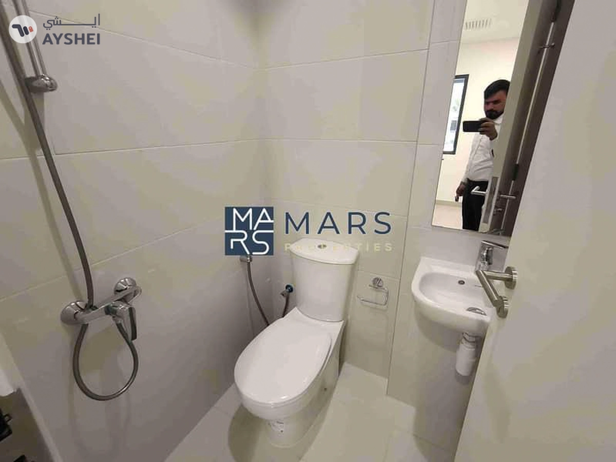 "Stunning 4-Bedroom Middle Unit Townhouse in Masaar – For rent-14-14