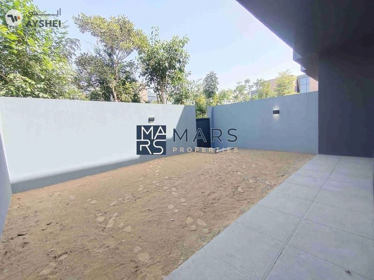 "Stunning 4-Bedroom Middle Unit Townhouse in Masaar – For rent-20-20