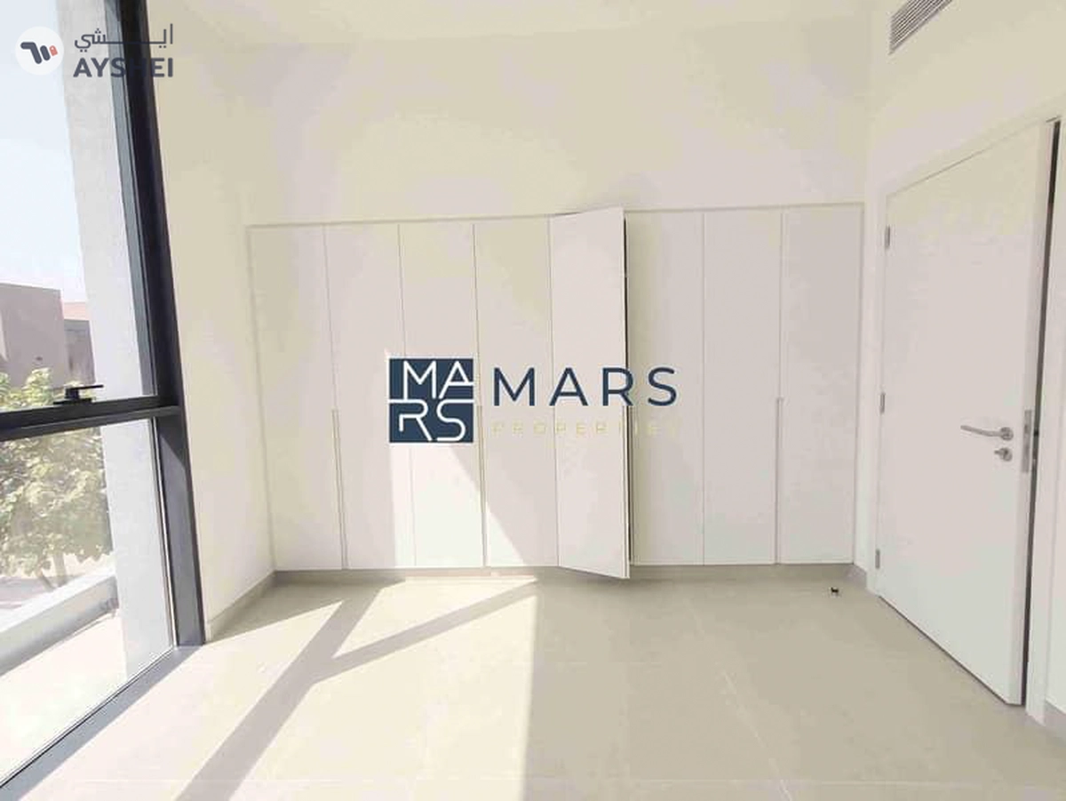 "Stunning 4-Bedroom Middle Unit Townhouse in Masaar – For rent-21-21