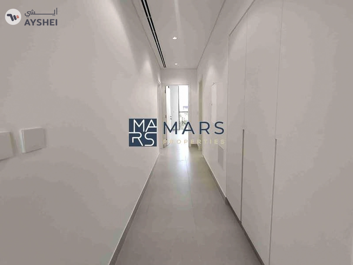 "Stunning 4-Bedroom Middle Unit Townhouse in Masaar – For rent-25-25