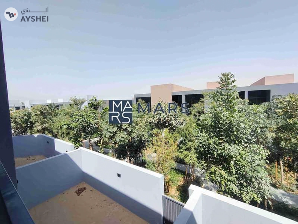"Stunning 4-Bedroom Middle Unit Townhouse in Masaar – For rent-1-1