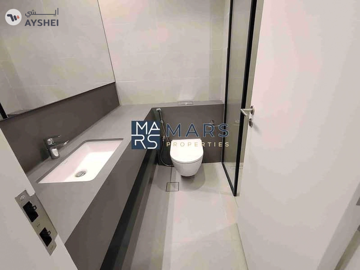 "Stunning 4-Bedroom Middle Unit Townhouse in Masaar – For rent-5-5