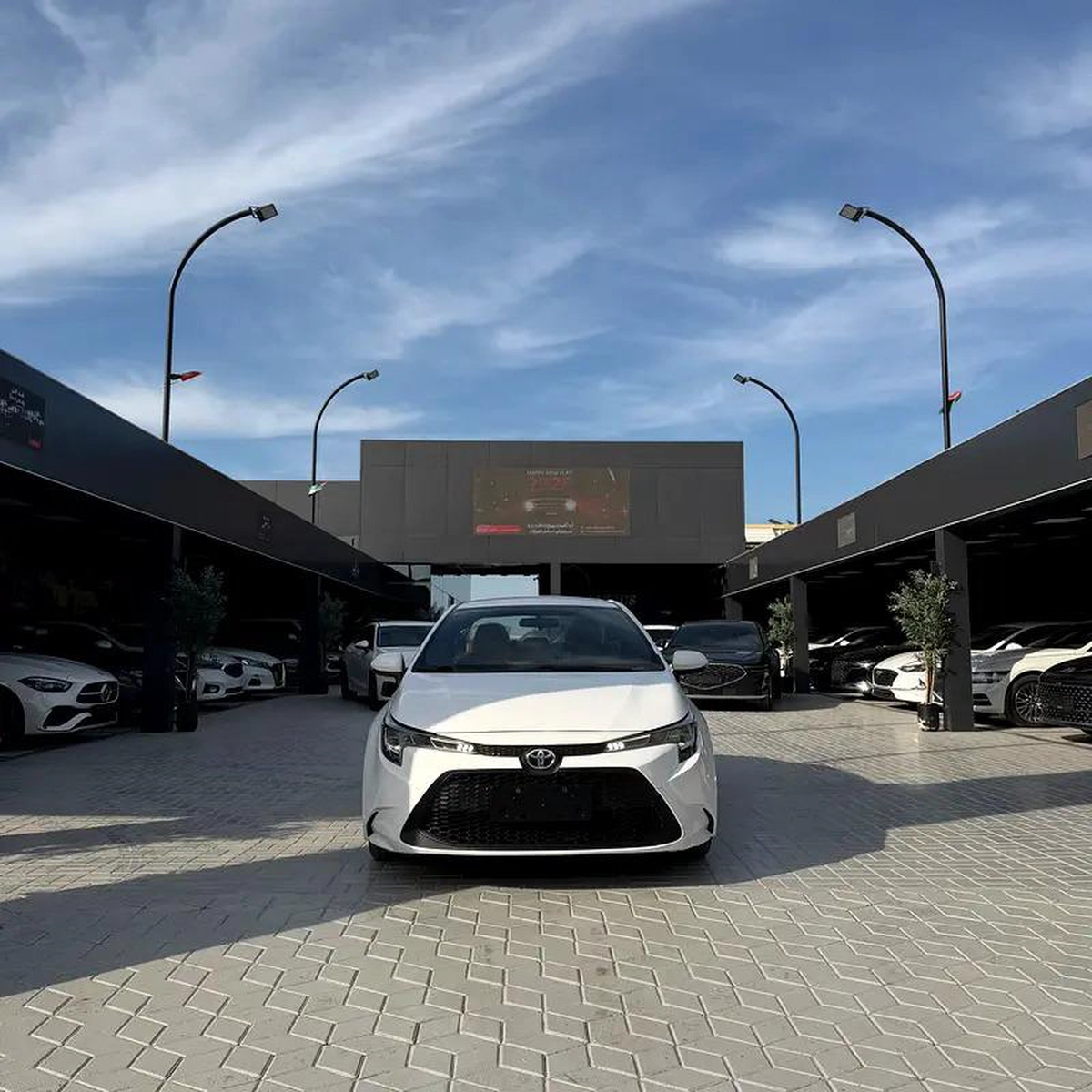Toyota Corolla 2022 | Chinese Specs | 3-Cylinder | 12K KM | White | تويوتا كورولا 2022 صينية-1-1