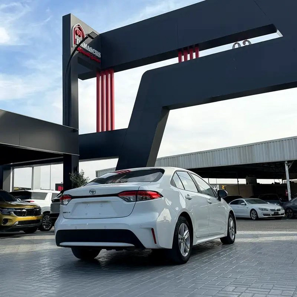Toyota Corolla 2022 | Chinese Specs | 3-Cylinder | 12K KM | White | تويوتا كورولا 2022 صينية