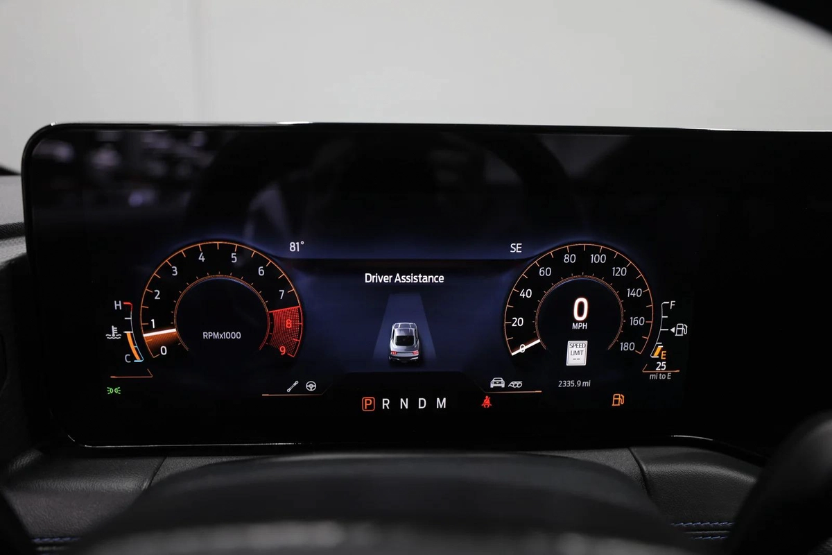Mustang | Dark Horse | V8 5.0L | Low KMs | Under Warranty Till 2027-13-13