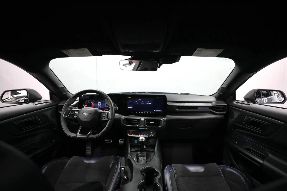 Mustang | Dark Horse | V8 5.0L | Low KMs | Under Warranty Till 2027-17-17