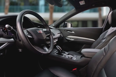 2,233 P.M |  XT4 Luxury | 0% Downpayment | ONE OWNER | CADILLAC WARRANTY 2028-8