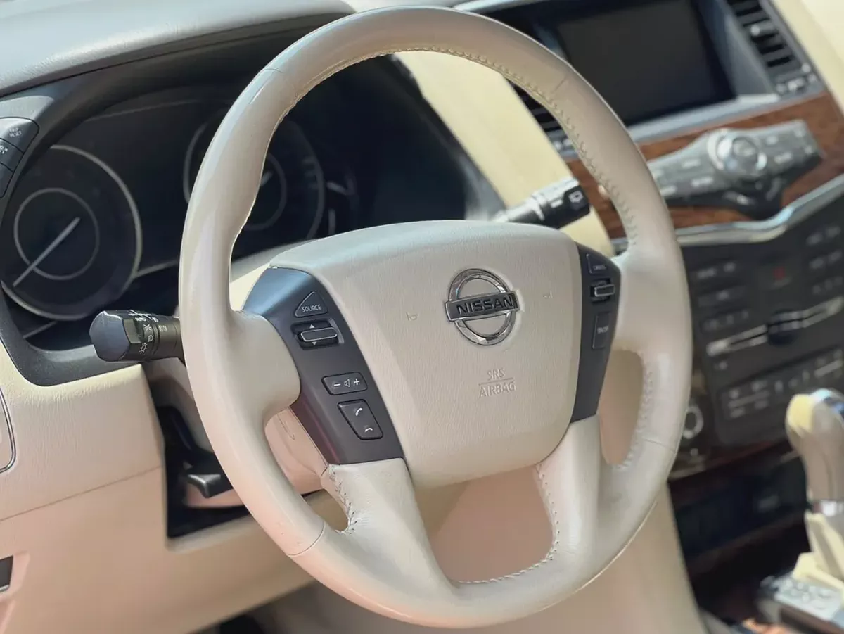 2016 Nissan Patrol LE V8 5.6L | GCC | 4WD | Orginal Paint | Rear Camera, Parking Sensors | Re#1128-16-16