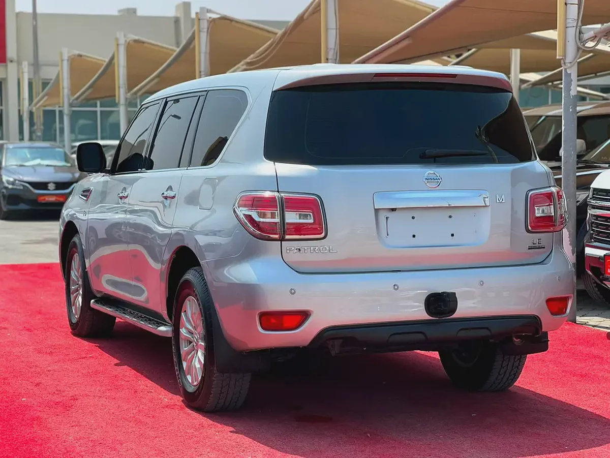2016 Nissan Patrol LE V8 5.6L | GCC | 4WD | Orginal Paint | Rear Camera, Parking Sensors | Re#1128-3-3